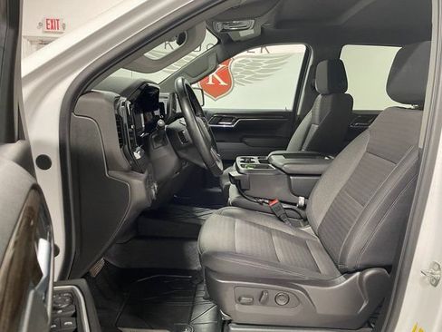 Used 2024 Chevrolet Silverado 1500 RST w/ Max Trailering Package AWD/4WD image 11