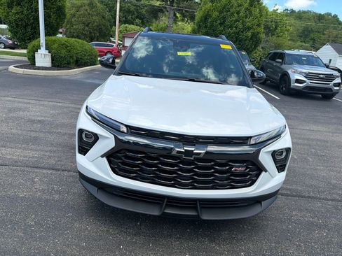 Used 2024 Chevrolet TrailBlazer RS w/ Convenience Package FWD image 8