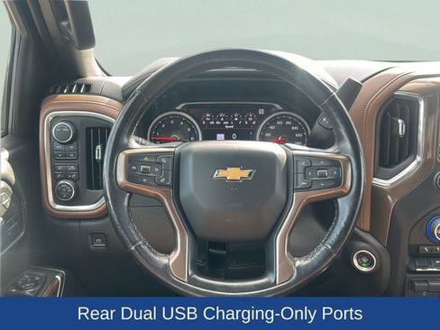 Used 2022 Chevrolet Silverado 1500 High Country w/ Technology Package image 8
