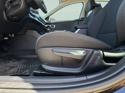 New 2026 Kia K4 FWD image 24