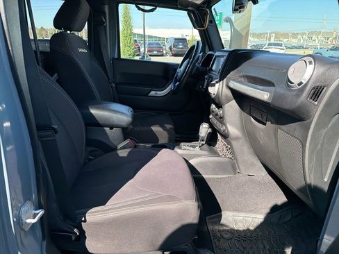 Used 2015 Jeep Wrangler Unlimited Sahara w/ Dual Top Group image 14