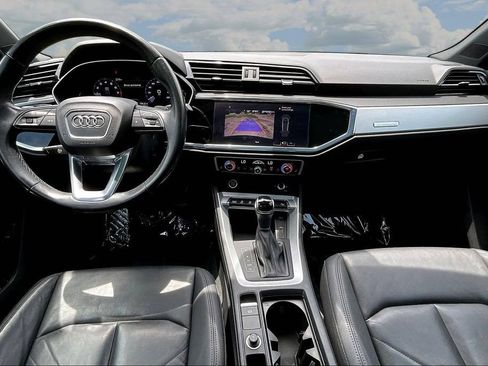 Used 2021 Audi Q3 2.0T Premium w/ Convenience Package AWD/4WD image 9