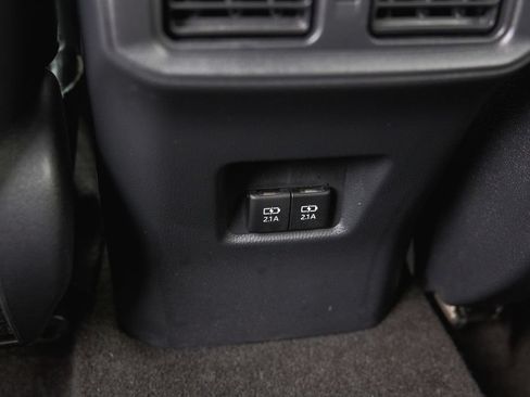 Certified 2020 Toyota RAV4 XSE w/ XSE Grade Weather Package AWD/4WD image 31