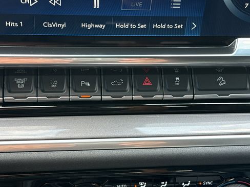 New 2026 Chevrolet Silverado 2500 High Country w/ High Country Premium Package AWD/4WD image 43
