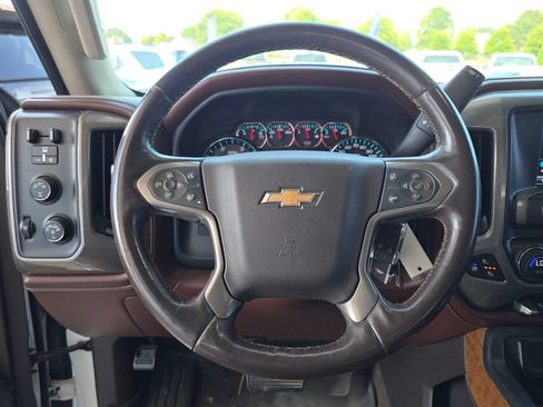 Used 2016 Chevrolet Silverado 2500 High Country w/ Duramax Plus Package AWD/4WD image 16