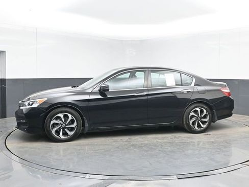 Used 2017 Honda Accord EX-L image 6