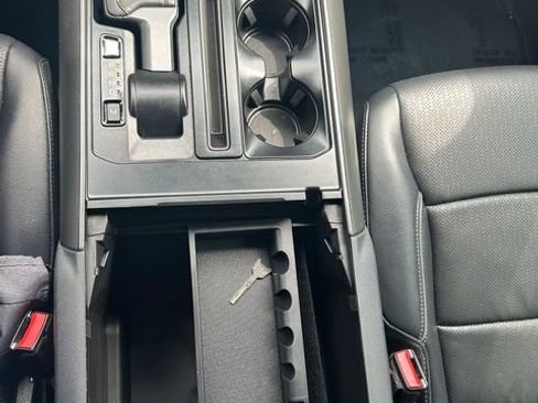 Certified 2025 Ford F150 Lariat AWD/4WD image 18
