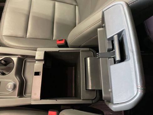 Used 2026 Ford Explorer Active w/ Active Comfort Package image 17