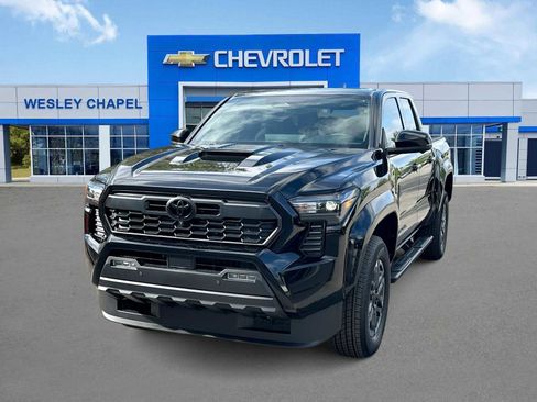 Used 2026 Toyota Tacoma TRD Sport image 2