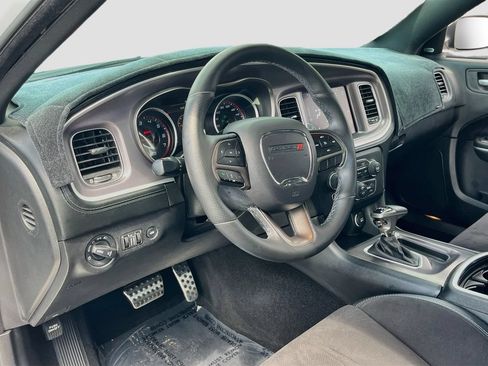 Used 2019 Dodge Charger Scat Pack w/ Plus Group RWD image 9