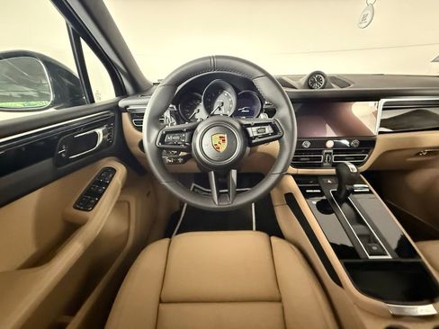 New 2025 Porsche Macan image 21