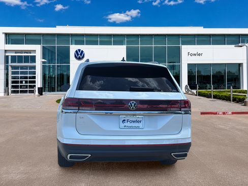 New 2026 Volkswagen Atlas SE FWD image 6
