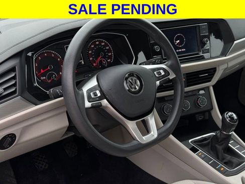 Used 2019 Volkswagen Jetta S image 18