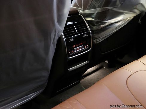 Used 2026 BMW X6 xDrive40i w/ Climate Comfort Package image 25