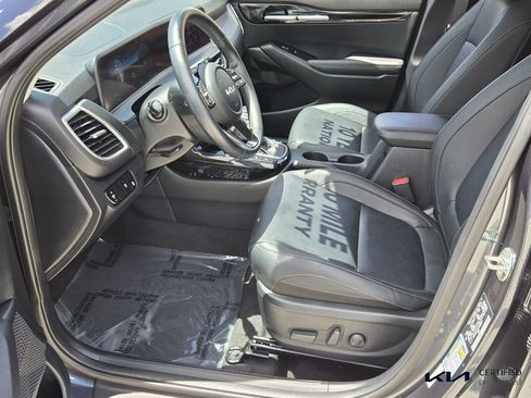 Certified 2025 Kia Seltos EX FWD image 10