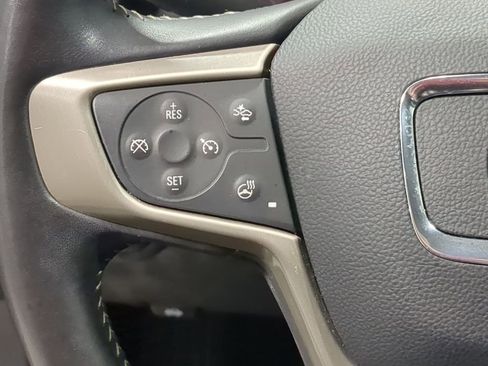 Used 2022 GMC Terrain Denali image 23