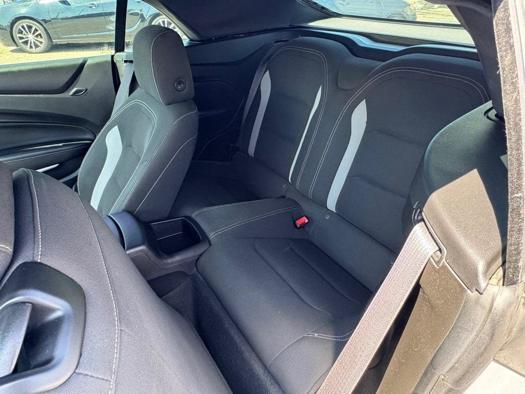 Used 2019 Chevrolet Camaro LT RWD image 15