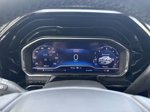 Used 2023 Chevrolet Silverado 1500 LT image 18