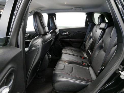 Certified 2022 Jeep Cherokee Trailhawk w/ Premium Leather Package image 6