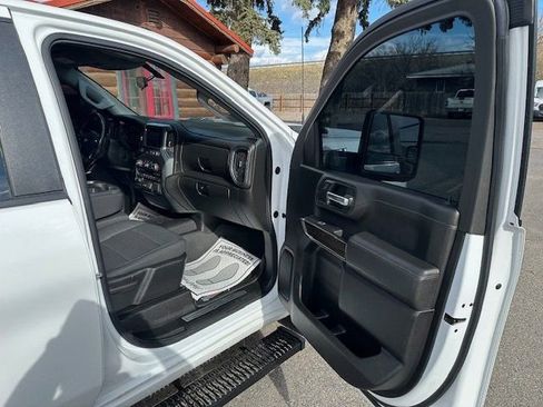 Used 2022 Chevrolet Silverado 2500 LT w/ Convenience Package image 29