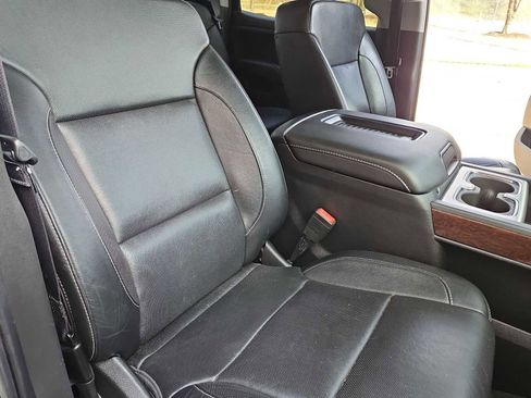 Used 2018 GMC Sierra 1500 SLT w/ Enhanced Driver Alert Package image 22