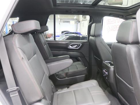 Used 2022 Chevrolet Tahoe RST w/ Sport Performance Package AWD/4WD image 24