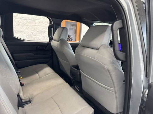 Certified 2024 Toyota Tacoma SR5 AWD/4WD image 43