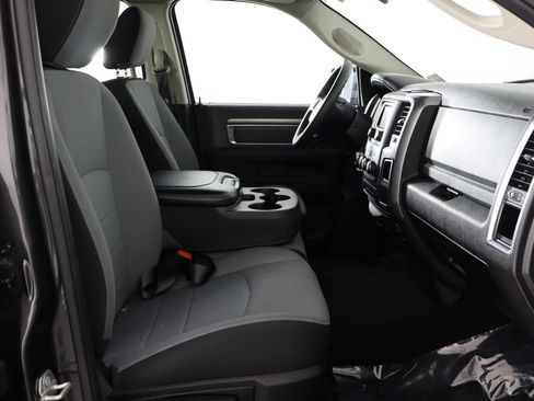 Used 2024 RAM 1500 Classic SLT AWD/4WD image 10