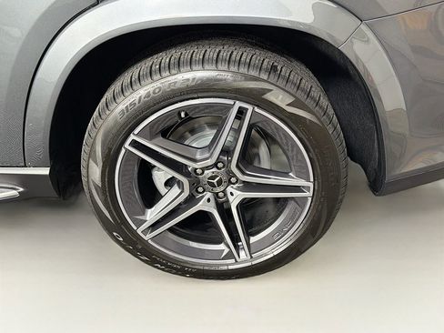 New 2026 Mercedes-Benz GLS 450 4MATIC image 35