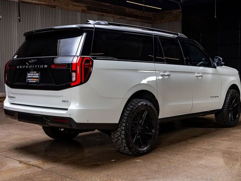 Used 2025 Ford Expedition Max Platinum w/ Platinum Ultimate Package image 10