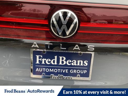 New 2026 Volkswagen Atlas Peak Edition image 8