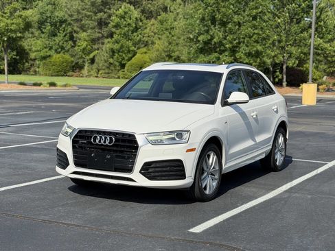 Used 2018 Audi Q3 2.0T Premium AWD/4WD image 3