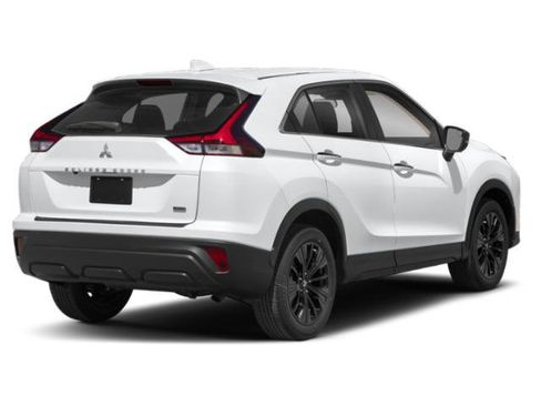 Used 2023 Mitsubishi Eclipse Cross LE image 5