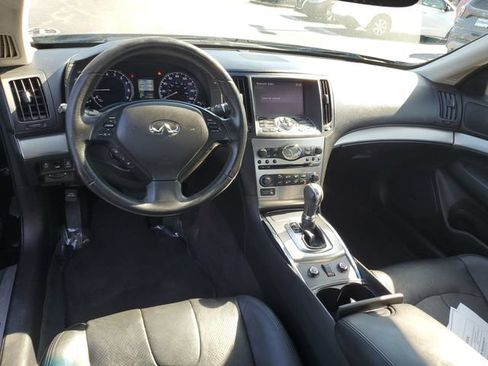 Used 2013 INFINITI G37 x Sedan w/ Premium Pkg AWD/4WD image 9