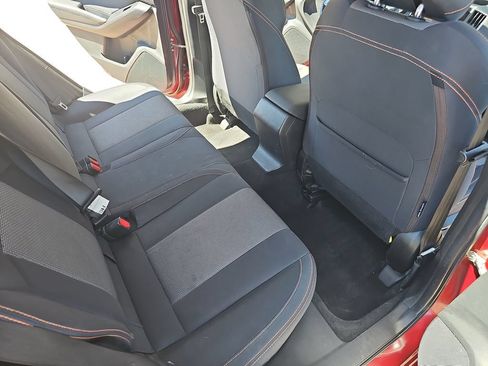 Used 2018 Subaru Crosstrek 2.0i Premium w/ Moonroof Package AWD/4WD image 11