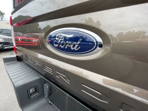 Used 2017 Ford F250 XL w/ Power Equipment Group AWD/4WD image 43