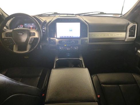 Used 2022 Ford F250 Lariat w/ Lariat Value Package AWD/4WD image 11