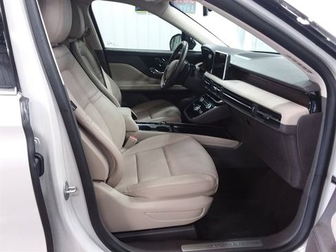 Used 2022 Lincoln Corsair Reserve w/ Equipment Group 201A image 11