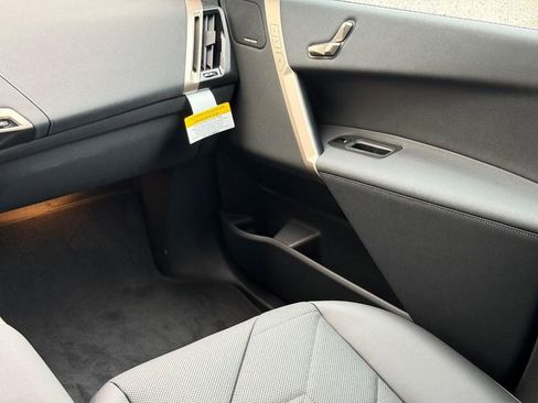 New 2026 BMW iX xDrive45 image 10