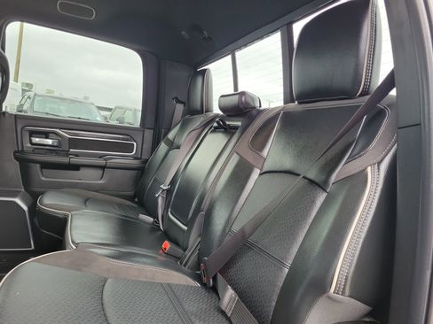 Used 2024 RAM 2500 Laramie w/ Night Edition image 13