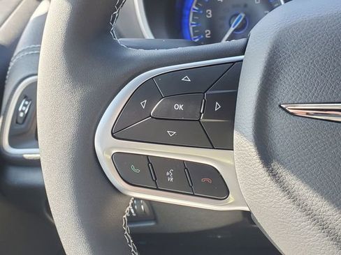 New 2026 Chrysler Pacifica Select image 13