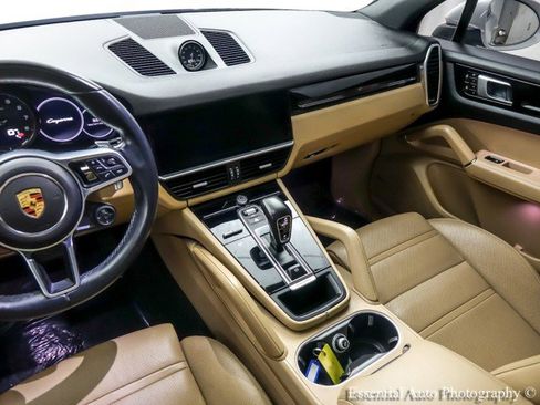 Used 2021 Porsche Cayenne E-Hybrid image 17