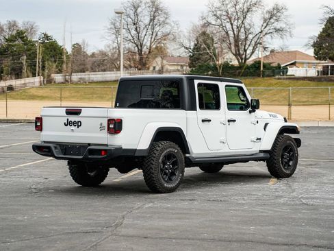 Used 2025 Jeep Gladiator Willys image 6