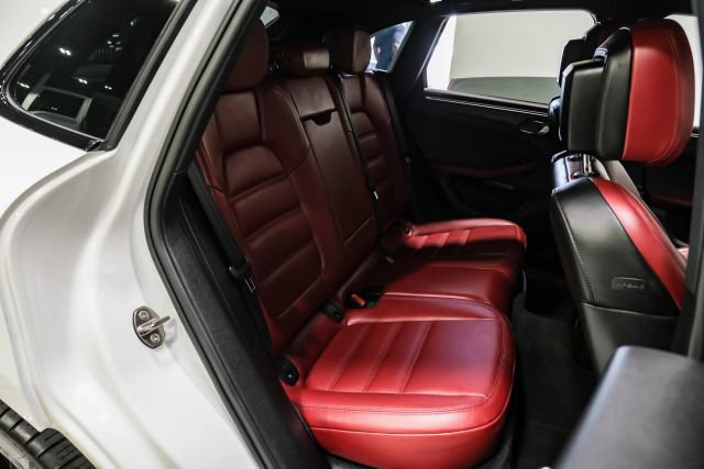 Used 2022 Porsche Macan GTS AWD/4WD image 33