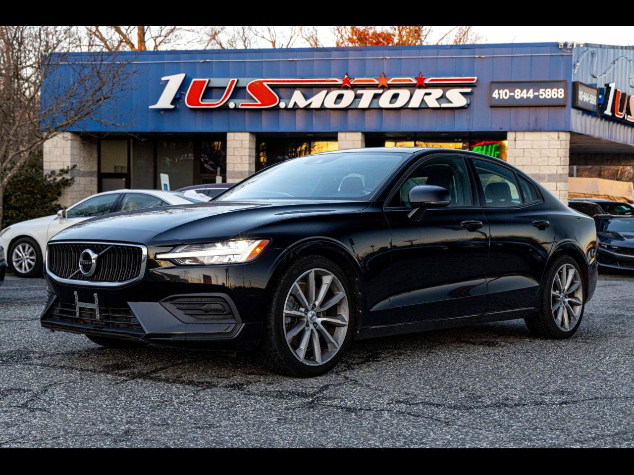 Used 2020 Volvo S60 T6 Momentum AWD/4WD image 1