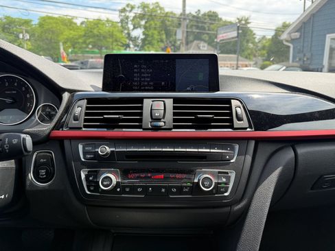 Used 2013 BMW 328i xDrive Sedan AWD/4WD image 19