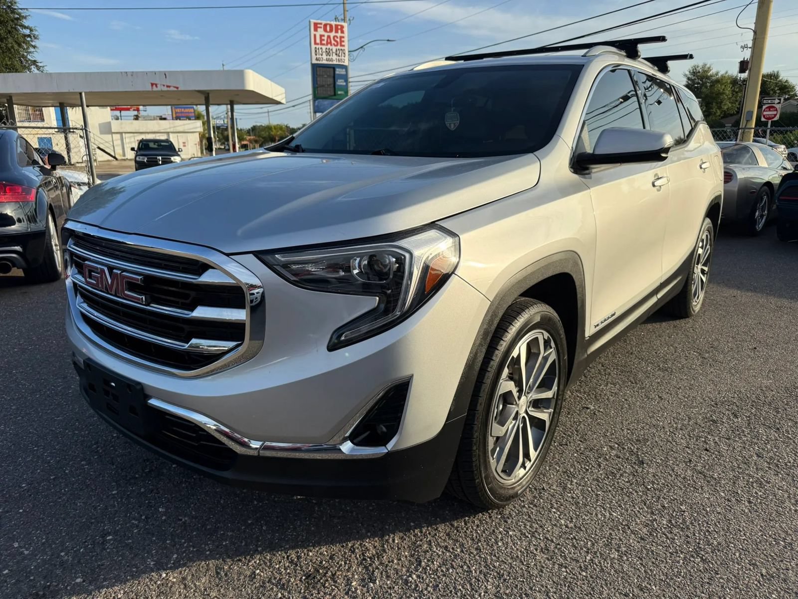 Used 2019 GMC Terrain SLT AWD/4WD image 1