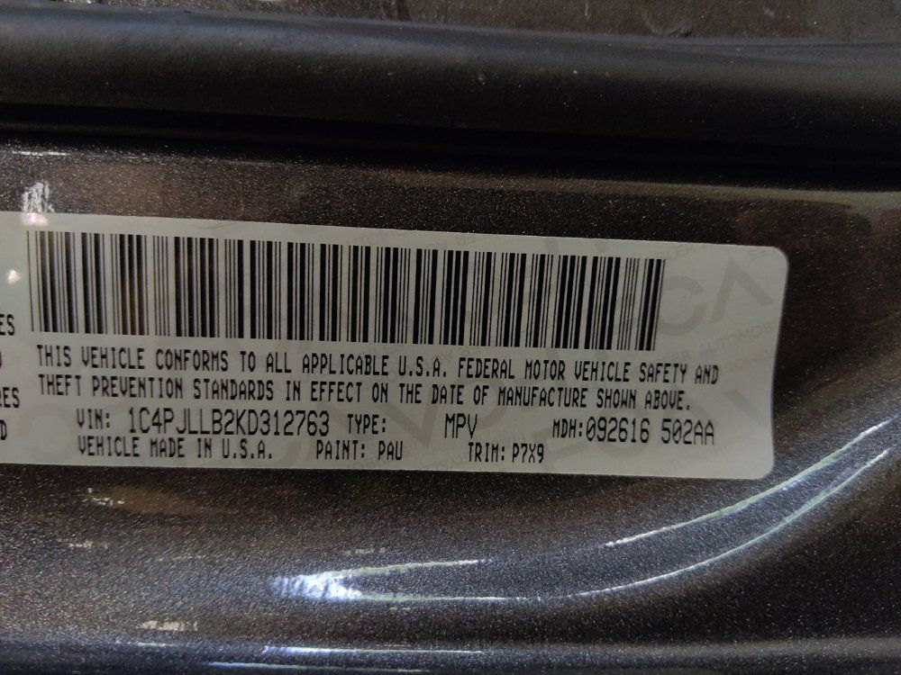 Used 2019 Jeep Cherokee Latitude Plus FWD image 33