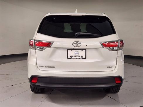 Used 2015 Toyota Highlander XLE image 10
