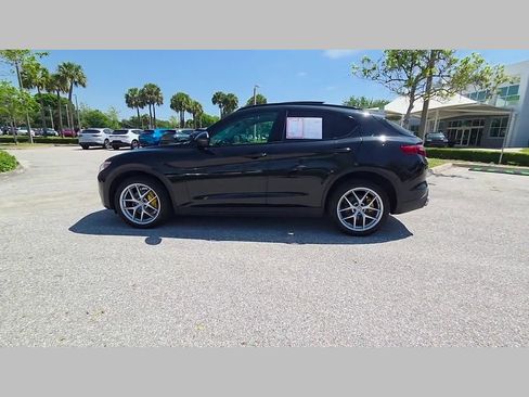 Used 2019 Alfa Romeo Stelvio Sport w/ Quick Order Package 22J Sport AWD/4WD image 43
